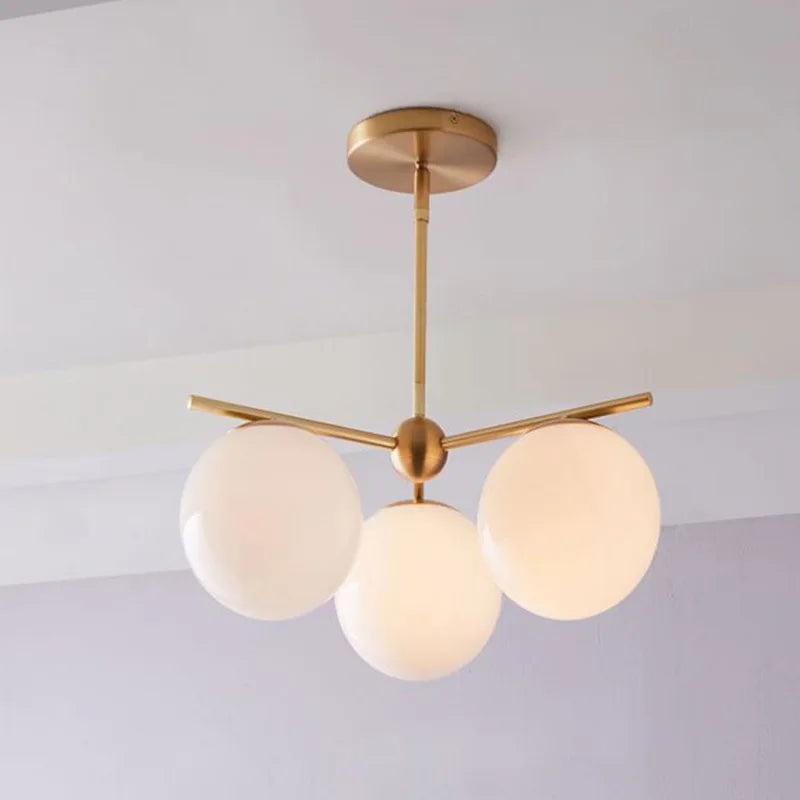 Elegant ophængt designerlysekrone
