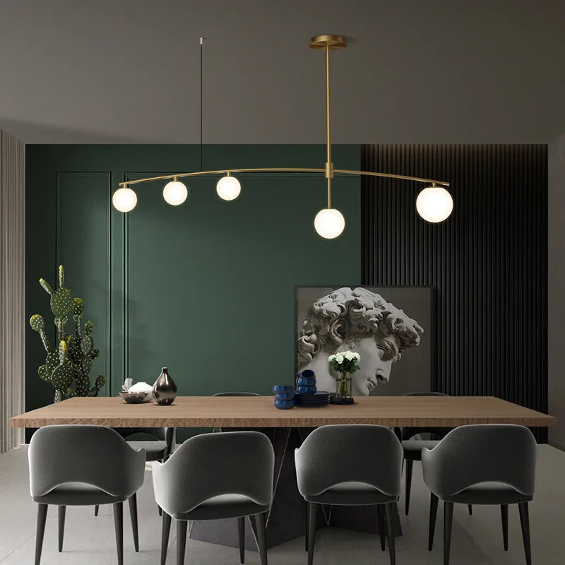 Moderne, minimalistisk skandinavisk lysekrone
