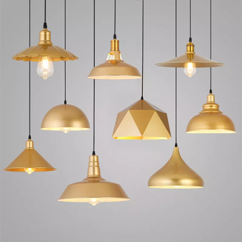 Nordisk elegant retro guld pendellampe