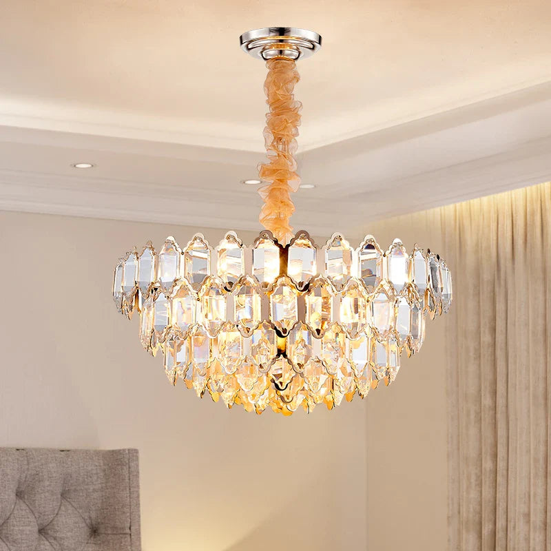 Moderne krystallysekrone med LED-belysning