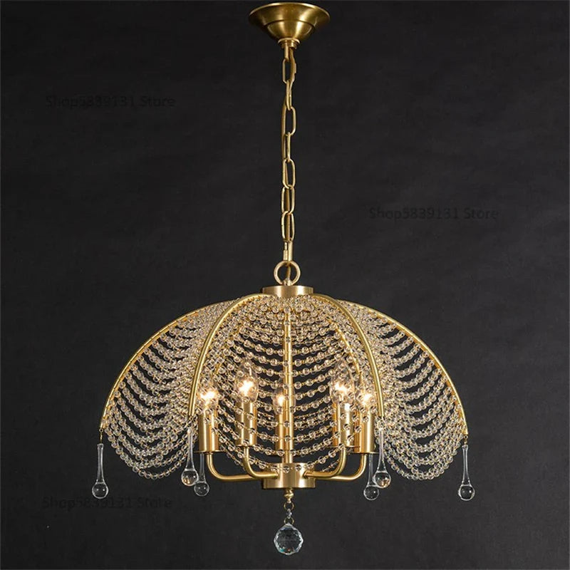Krystallysekrone og kobberlampe i nordisk stil til hele hjemmet