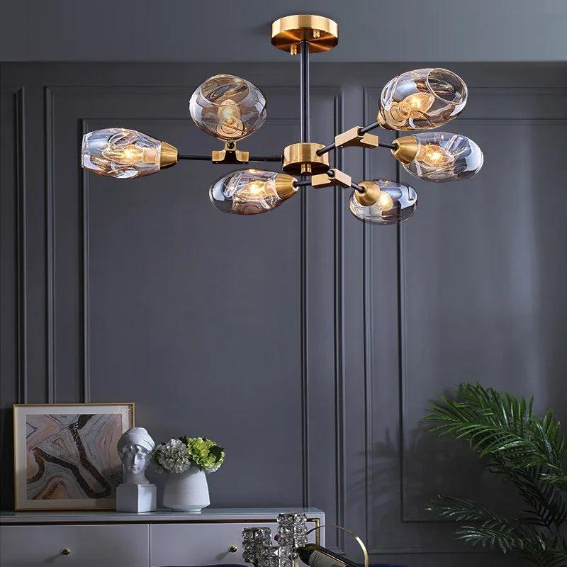 Lysekrone i klart glas til interiør elegant design