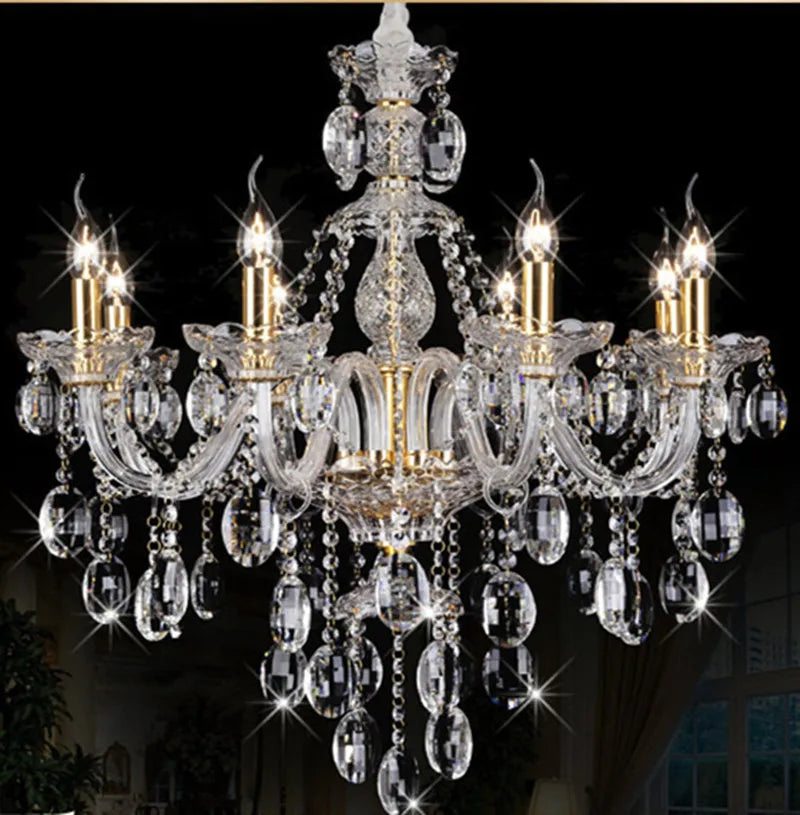 Moderne krystallysekrone med elegant designlys