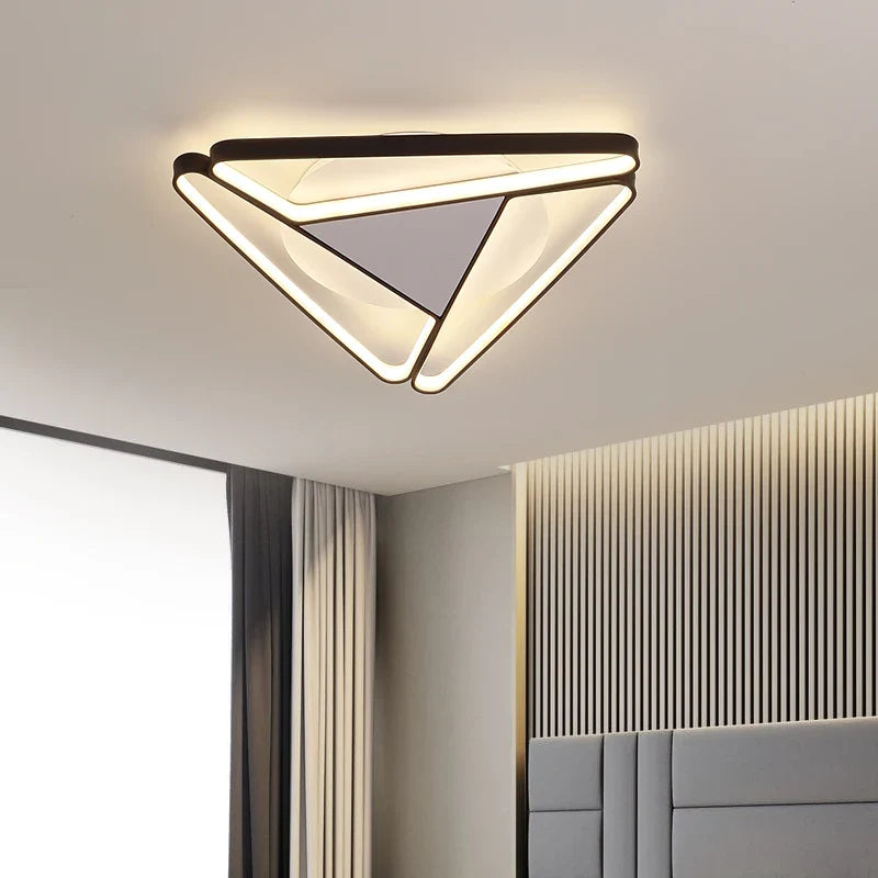 Moderne LED-lysekrone til indretning - elegant og funktionel