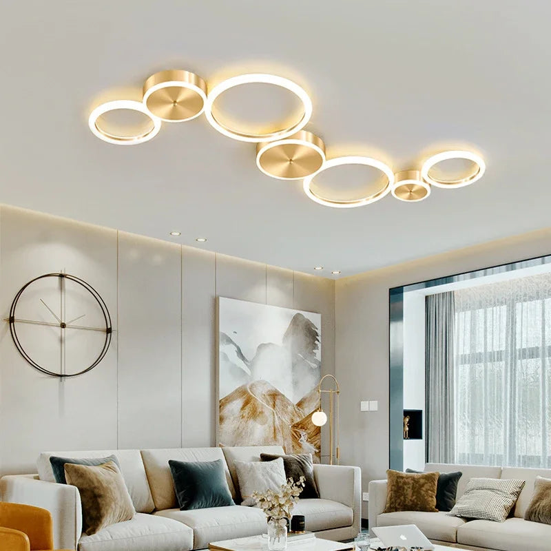 Elegant design guldfarvede ringe lys loft