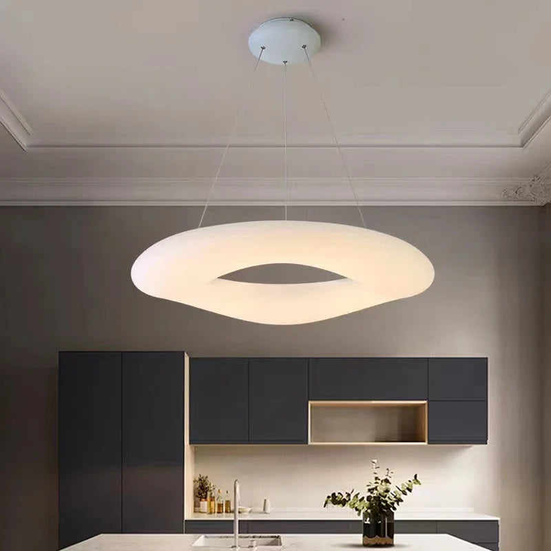 Moderne smart LED-lysekrone til boligindretning