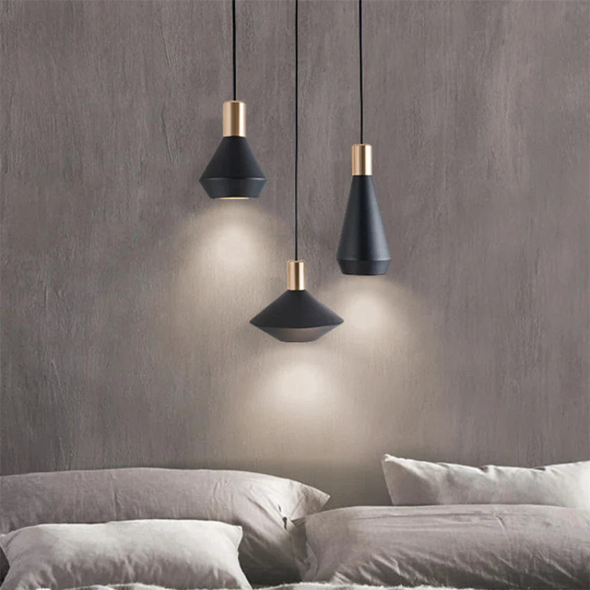 Moderne lysekrone til stue med håndlampe
