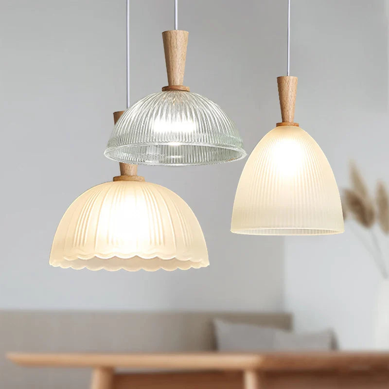 Lysekrone i raffineret glasdesign