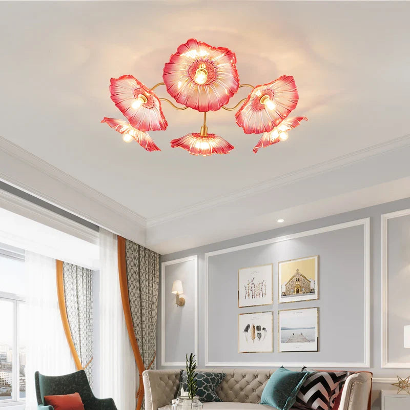 Elegant nordisk design lysekrone i guld