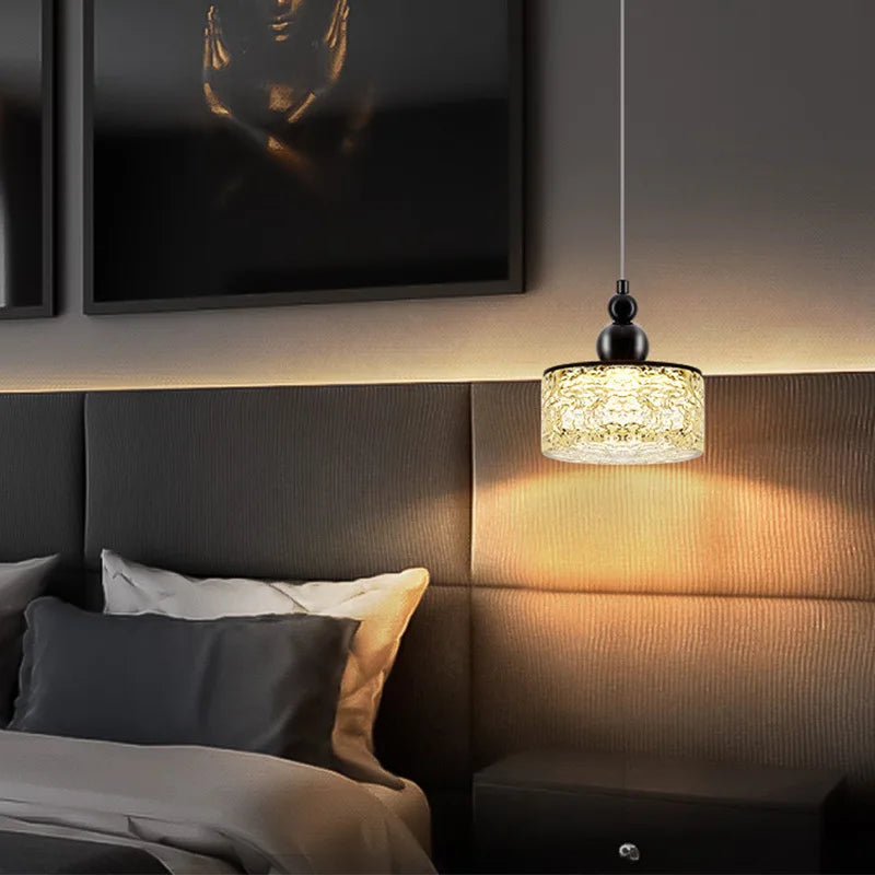 Justerbar LED-lysekrone i harpiks og metal