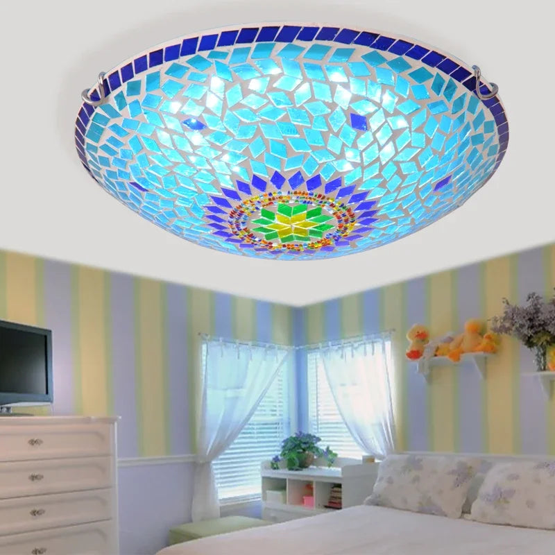 Elegant lysekrone i moderne glasdesign