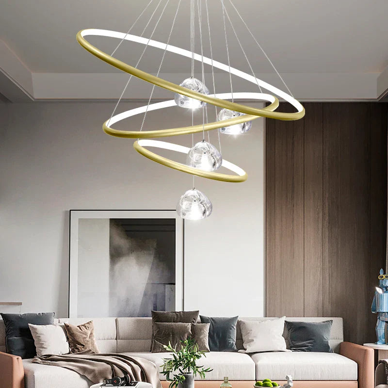Moderne krystallysekrone med LED-belysning