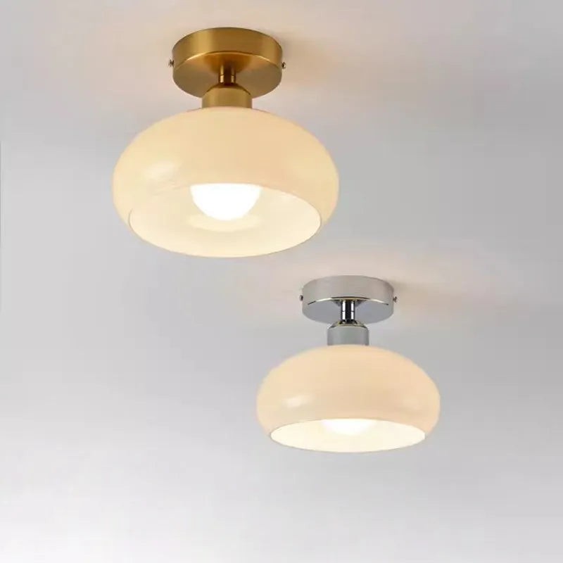 Nordisk elegant cremet LED-loftlampe