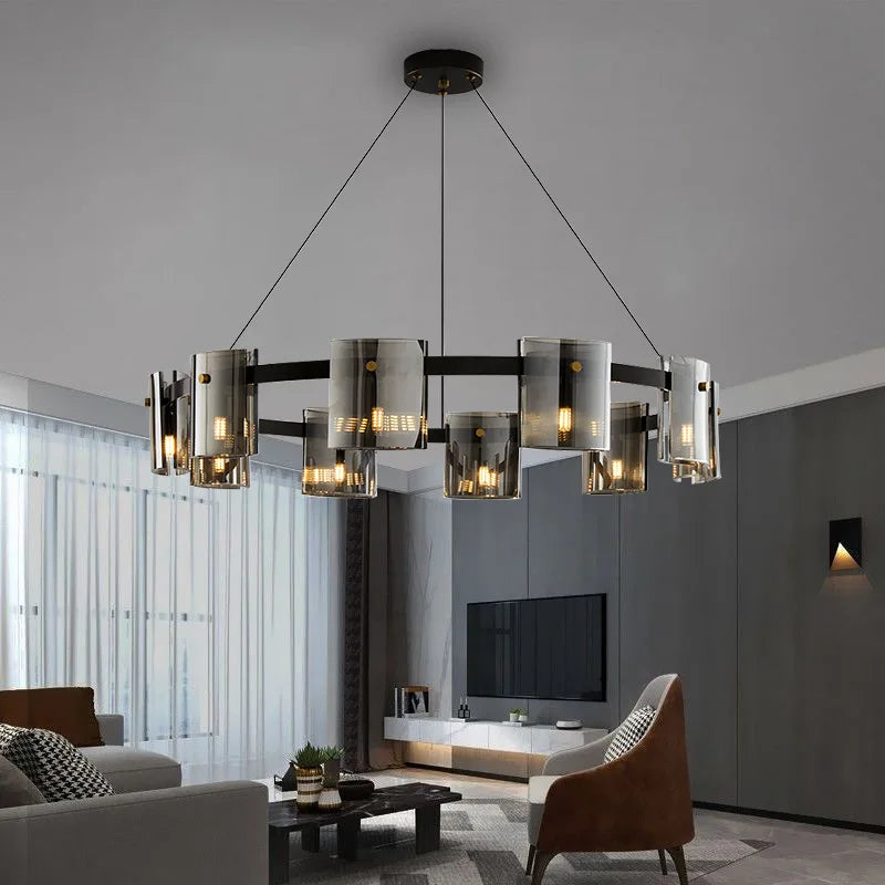 Moderne pendellampe i røget glas for en elegant indretning