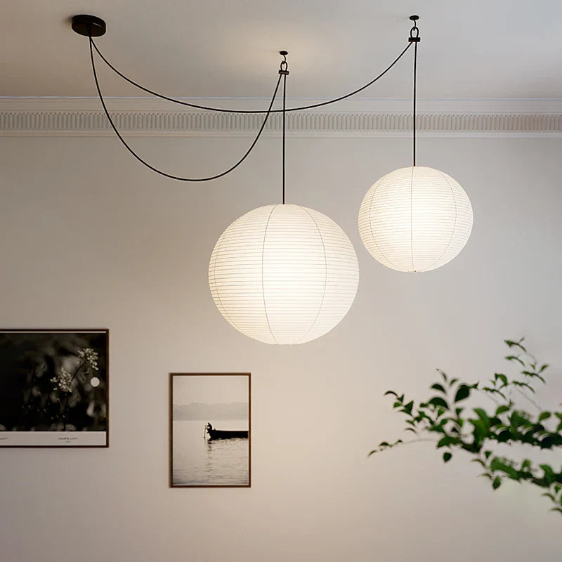 Rund LED-rispapirlampe i nordisk wabi sabi-stil