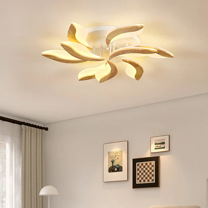 Moderne loftslampe i rent trædesign