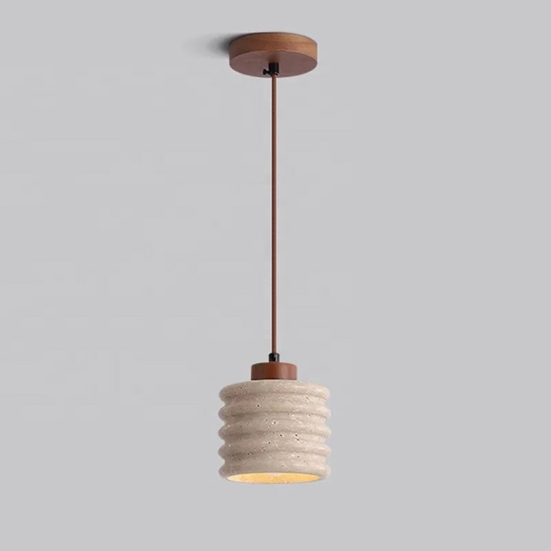 Wabi-sabi lysekrone i elegant råt træ