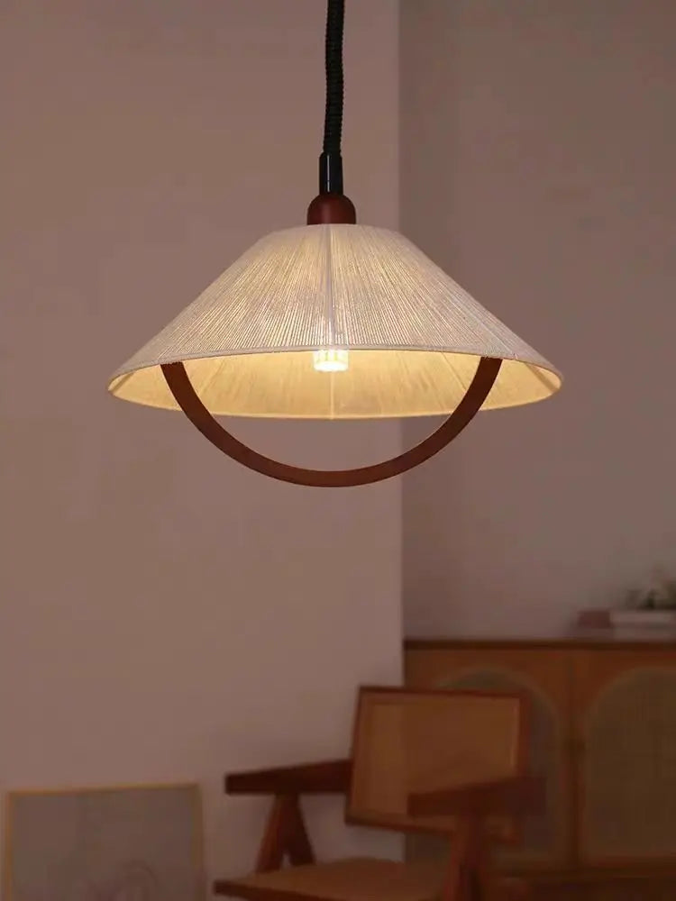 moderne lysekrone, kunstnerisk design, hampereb, træ, justerbar ledning
