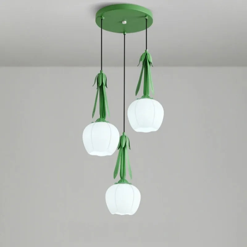 Art deco lysekrone i glas med ophængt blomsterskærm