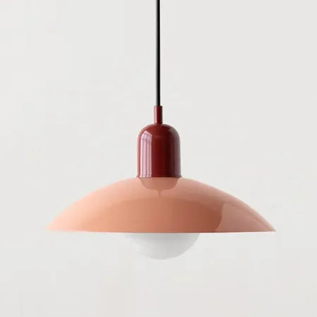 Minimalistisk designerlampe til café, restaurant og studie
