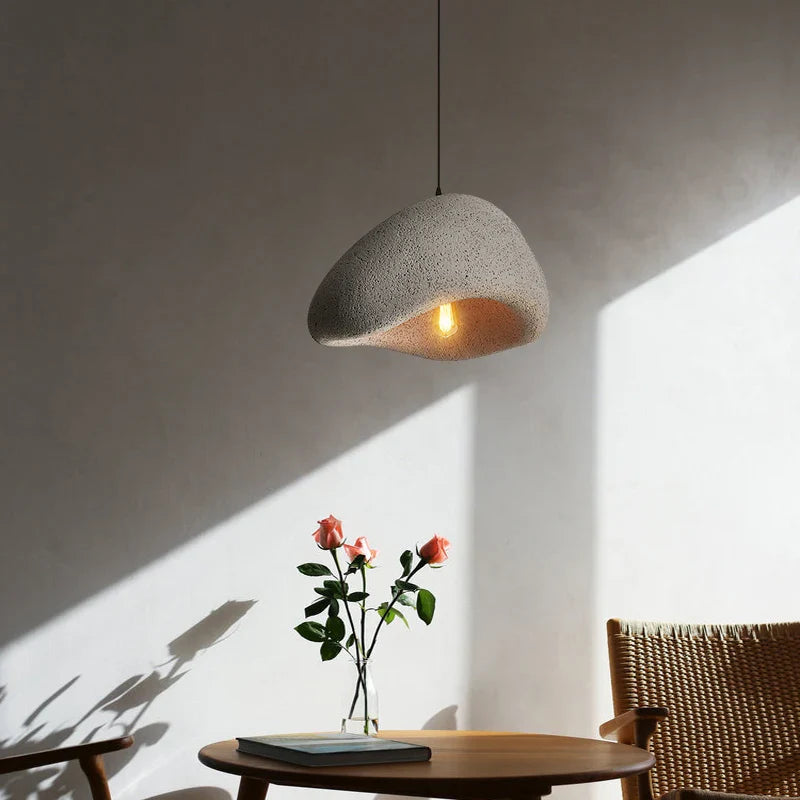 Minimalistisk pendel til restaurant, café og gæsteværelse