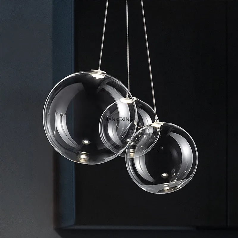 Nordisk minimalistisk pendel i glas med LED