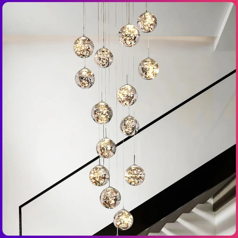 Moderne krystallysekrone med elegant design