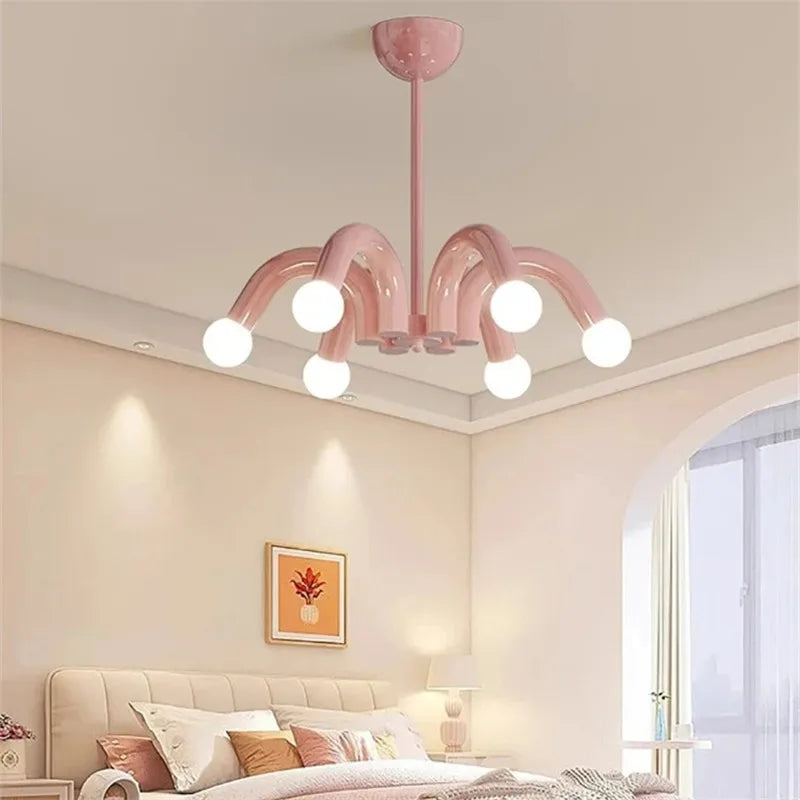 Nordisk LED-lysekrone i art deco-stil til elegant indretning