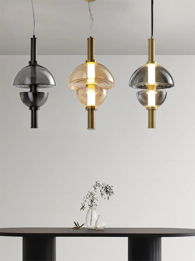 Nordisk designglaslampe til et moderne rum