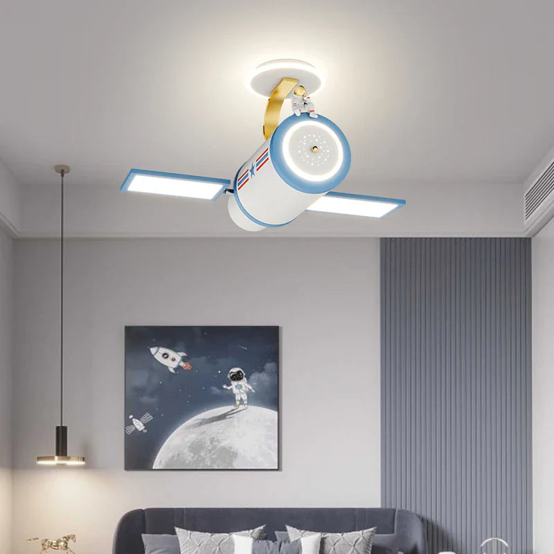 Trendy børnelampe med tegnefilm-satellit