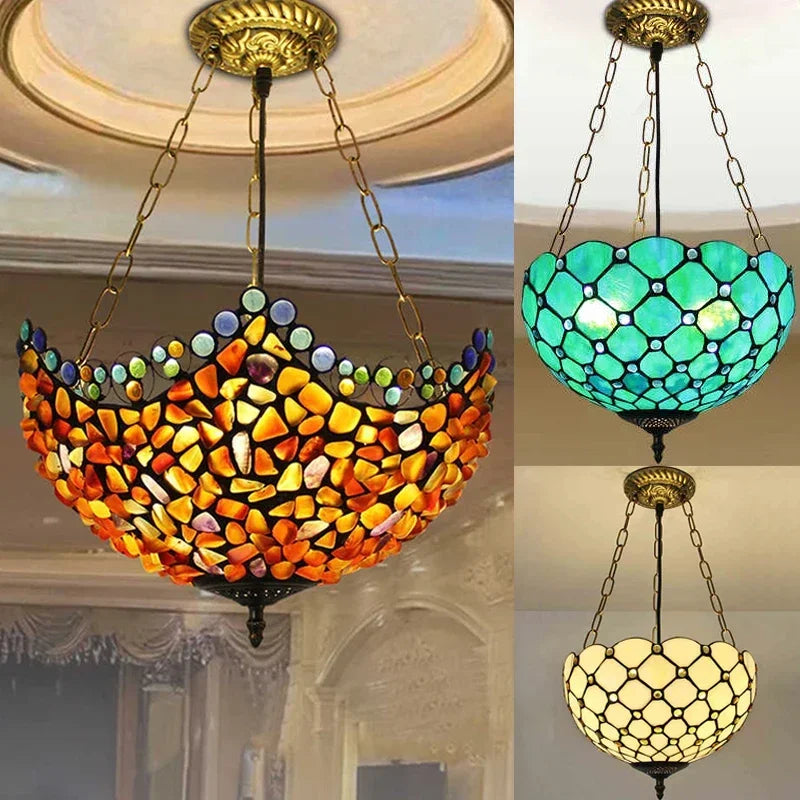 Tiffany-stil vedhængslampe i farvet glas til indretning
