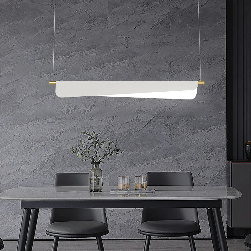 Elegant, moderne, nordisk lysekrone