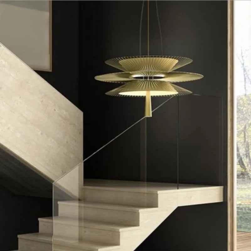 Elegant og moderne LED-lysekrone