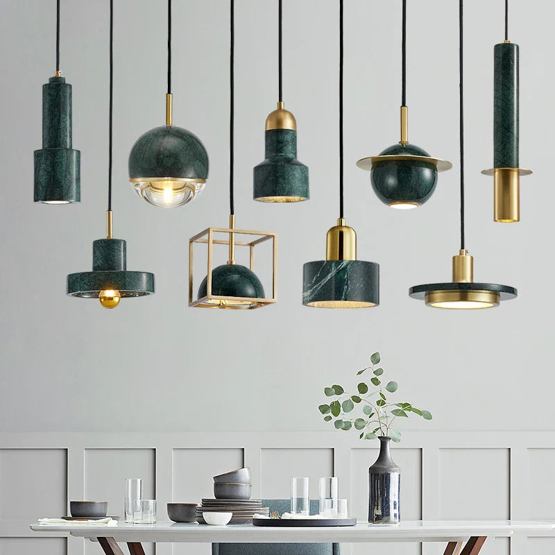 Nordisk moderne minimalistisk design LED-lysekrone, dekorativ lampe i kobber og marmor