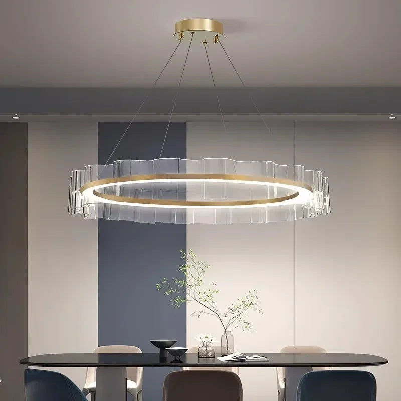 Moderne loftlampe i aluminium og akryl med nordisk design til indendørs brug