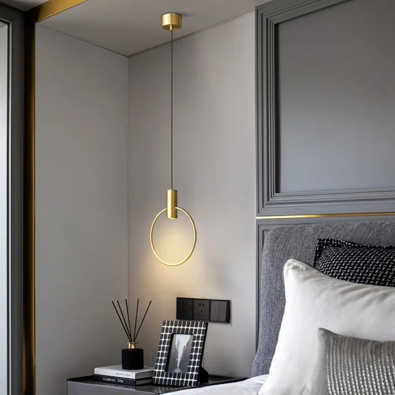 Elegant lysekrone i moderne minimalistisk design