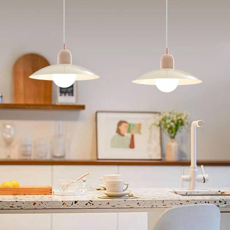Moderne lysekrone i smedejern