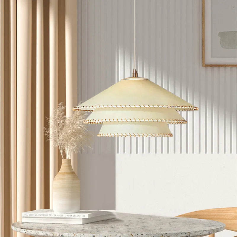Nordisk stoflampe til elegant boligindretning