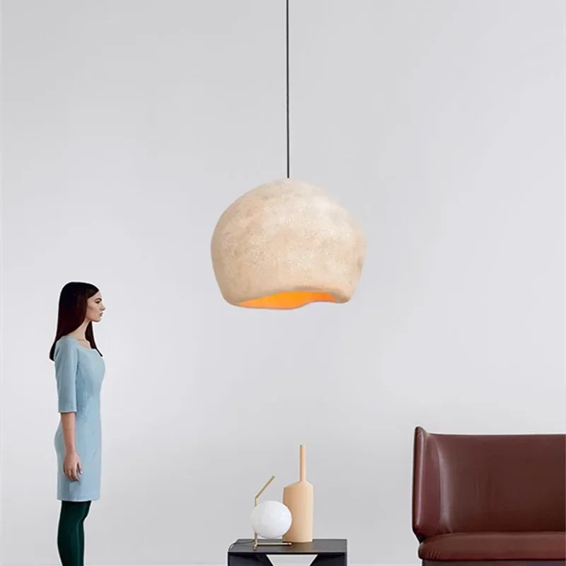 Moderne wabi sabi-lysekrone til boligindretning og bar