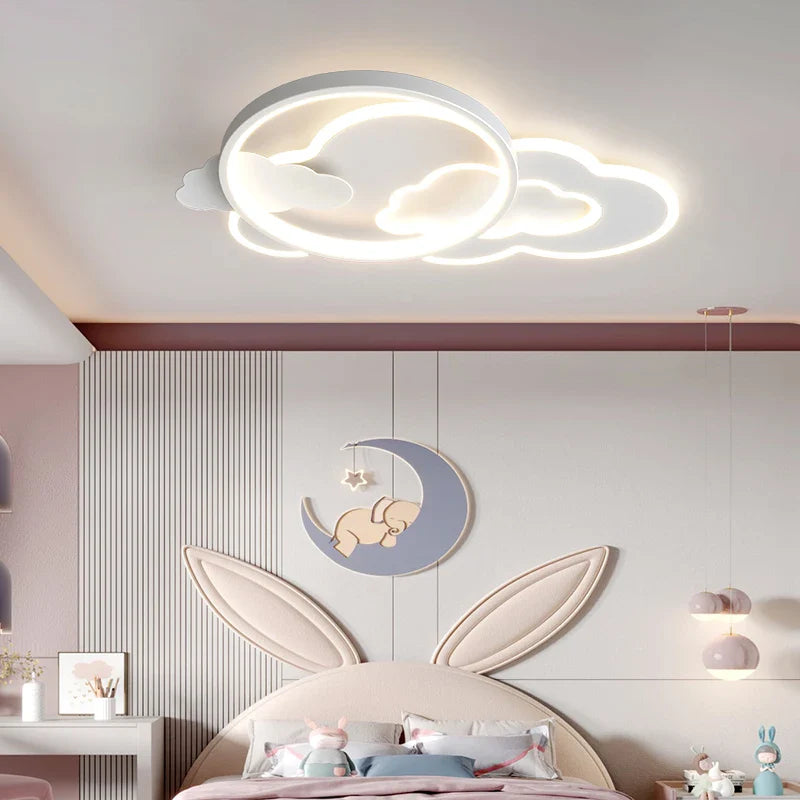 Moderne LED-skylampe til børneværelset
