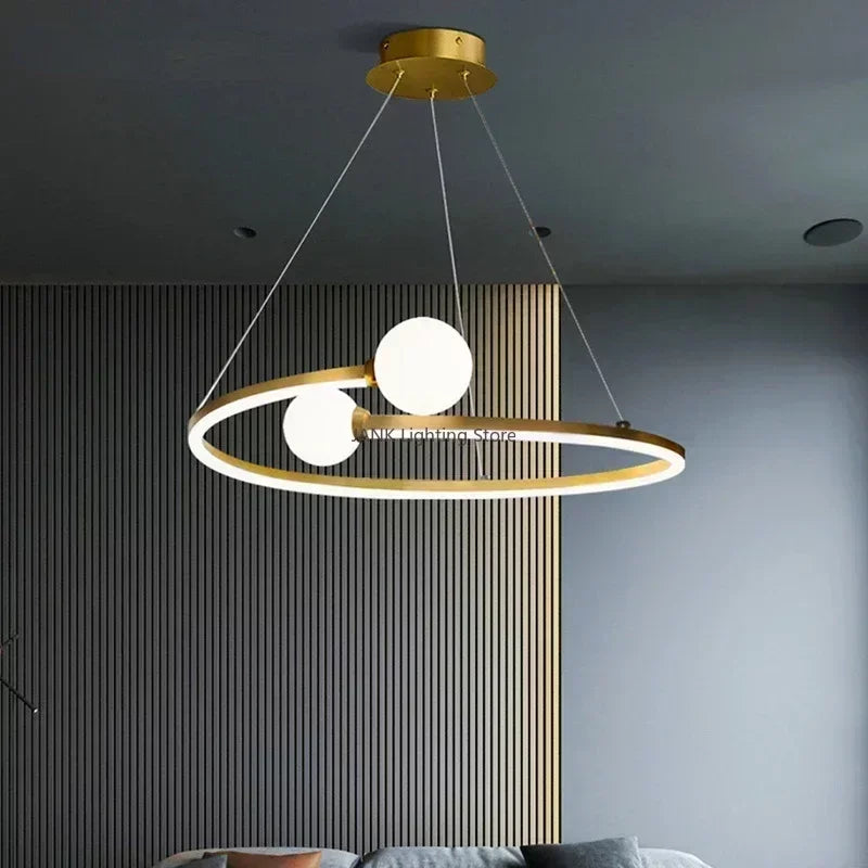 Elegant lysekrone i moderne design
