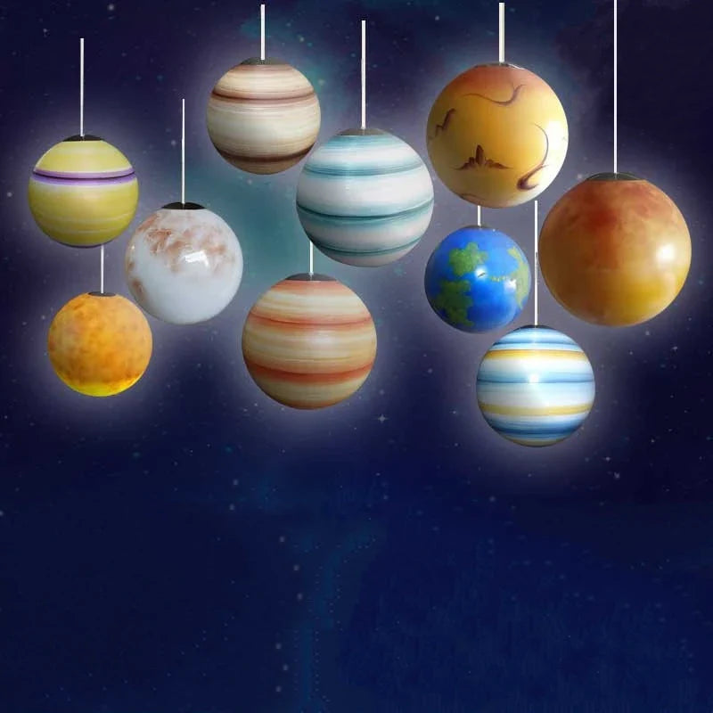Kreativ LED-lysekrone solsystem planet indendørs atmosfære