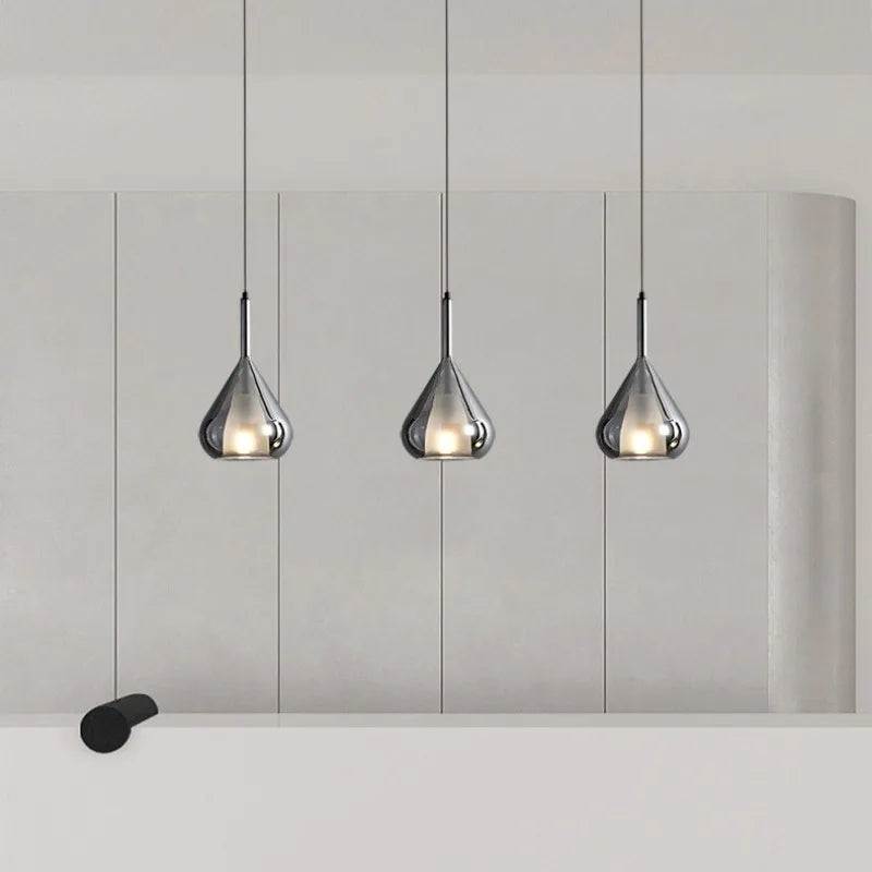 Moderne minimalistisk italiensk designer lysekrone i glas