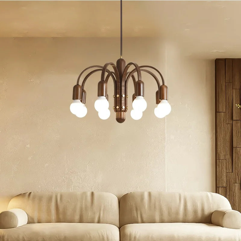 Elegant vintage lysekrone i træ med LED.