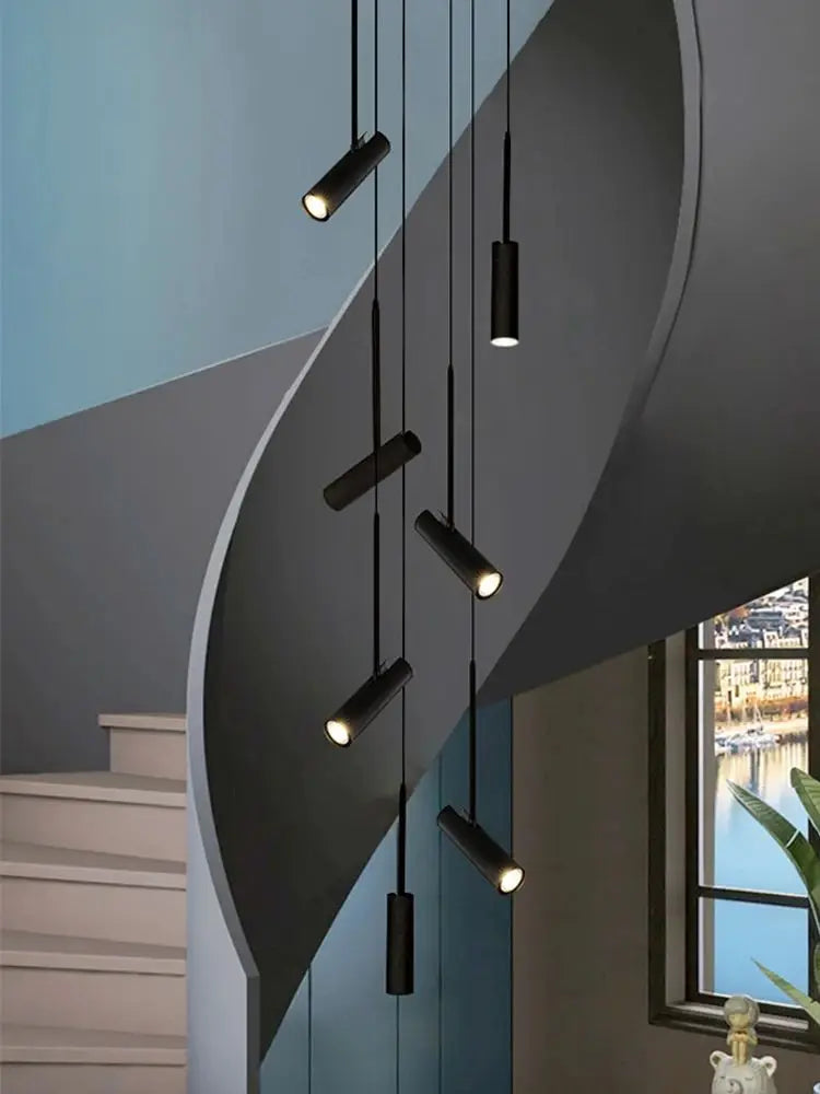 Cylindrisk LED-spot, pendel, moderne design, restaurantbelysning, sort og hvid minimalistisk trappe, lang lysekrone