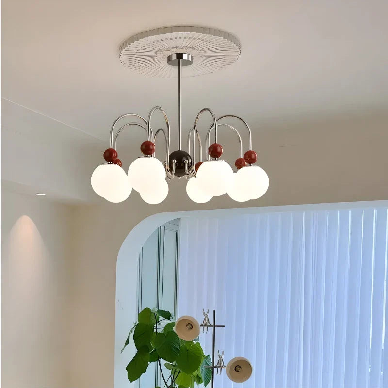 Vintage glaslysekrone til elegant boligindretning