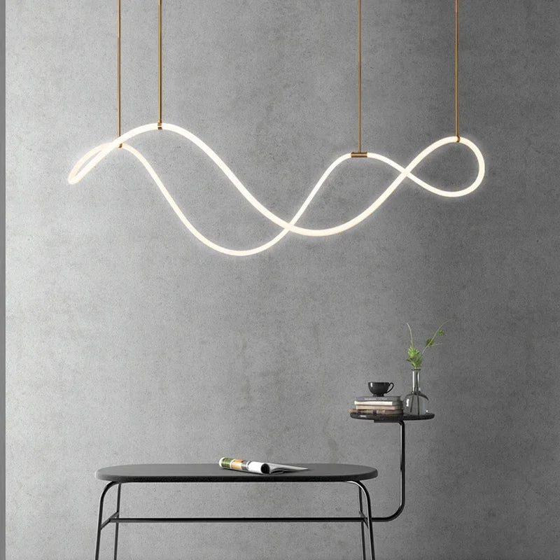Elegant, lys nordisk modulær lysekrone