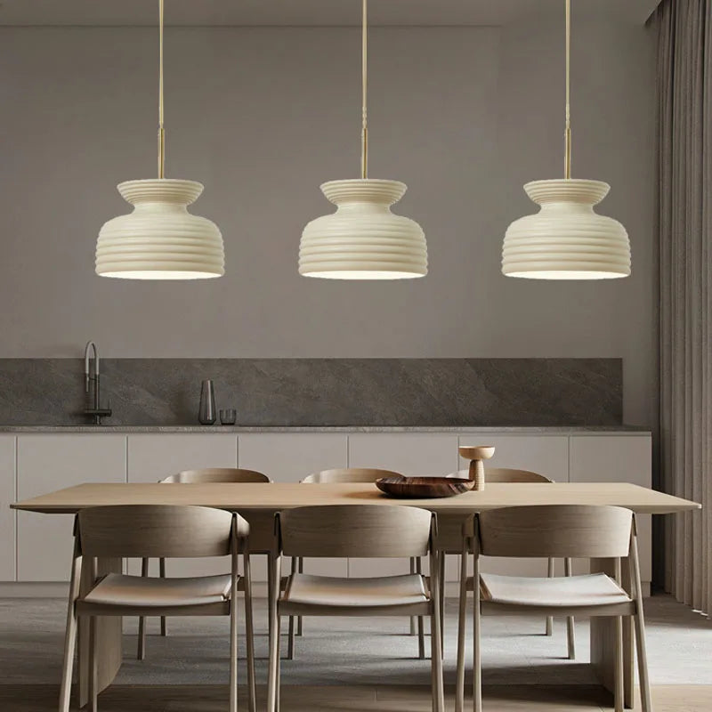 Nordisk minimalistisk LED-loftslampe i cremehvid stil til restaurant
