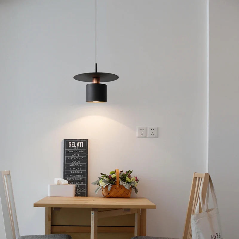 Nordisk designlampe til et kreativt og moderne miljø