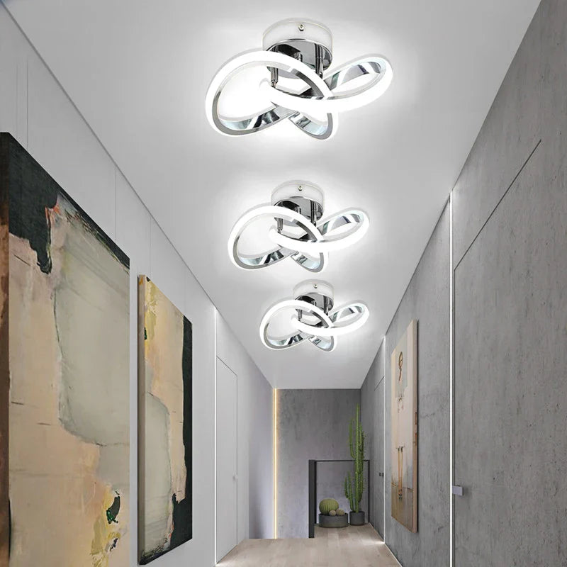 Moderne loftlampe i minimalistisk LED-design